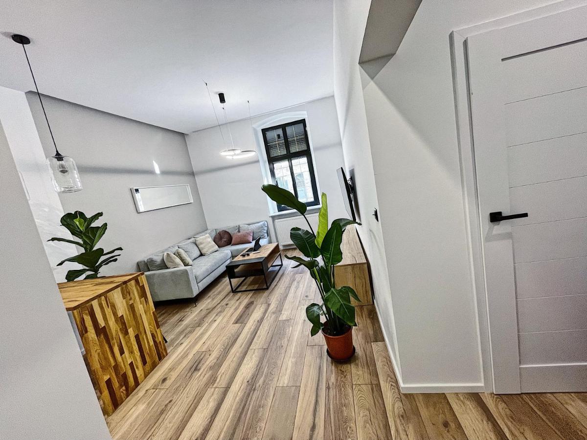 Polonia Art Apartments In The City Center 카토비체 외부 사진