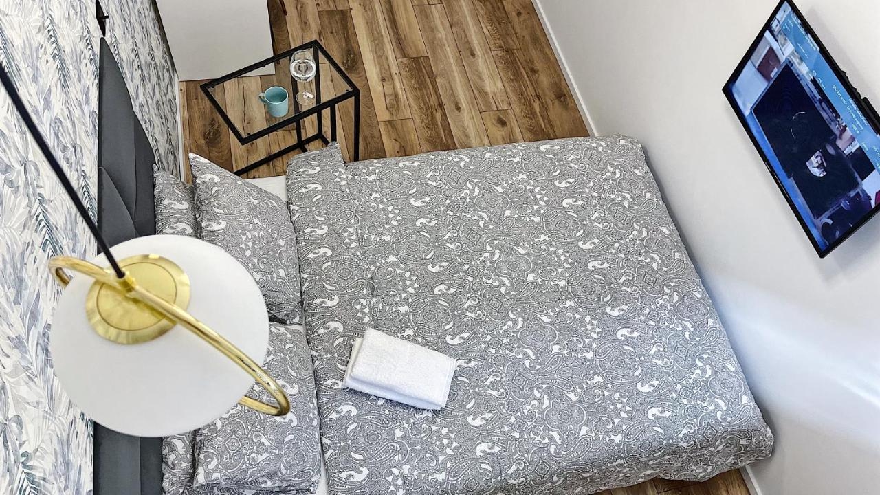 Polonia Art Apartments In The City Center 카토비체 외부 사진
