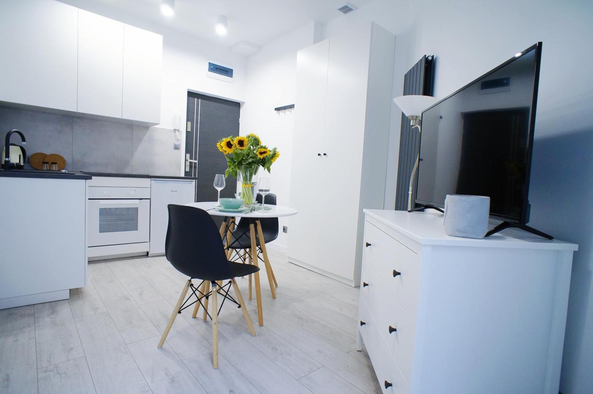 Polonia Art Apartments In The City Center 카토비체 외부 사진