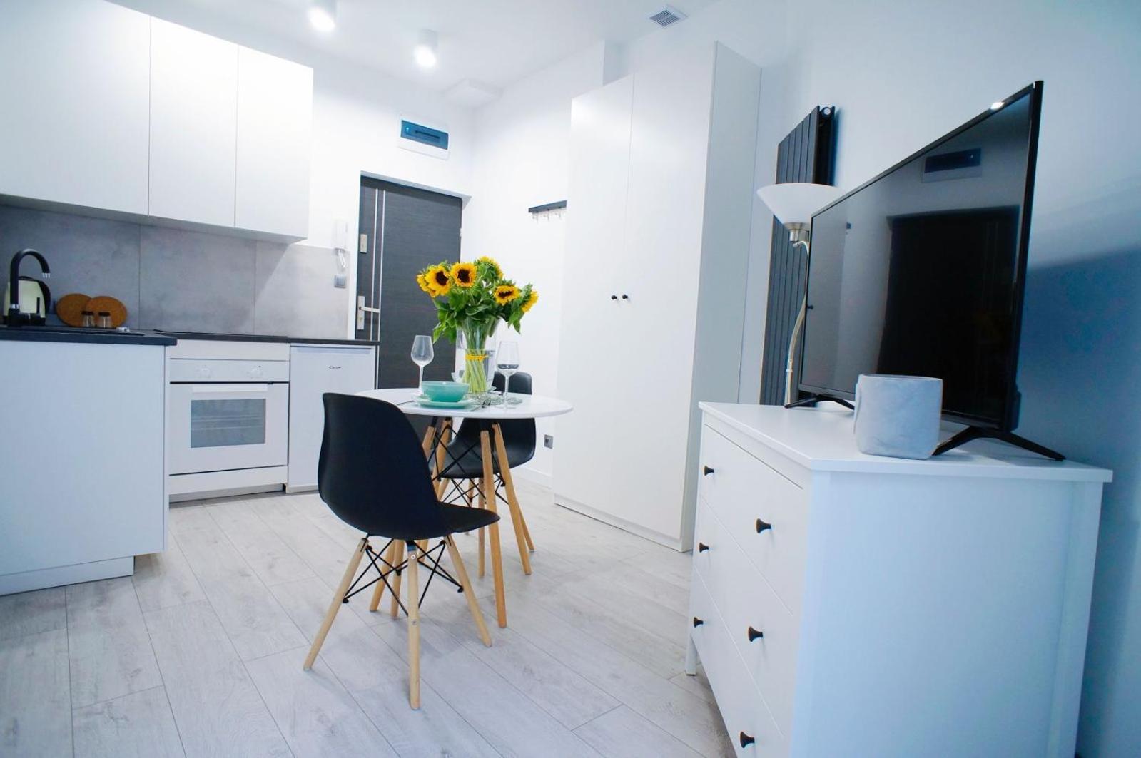 Polonia Art Apartments In The City Center 카토비체 외부 사진